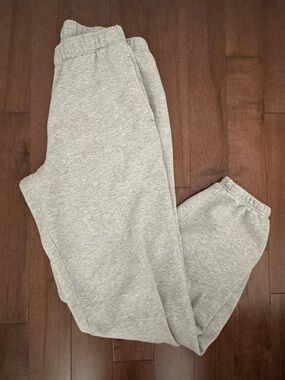 Women’s Classic Gray Sweatpants